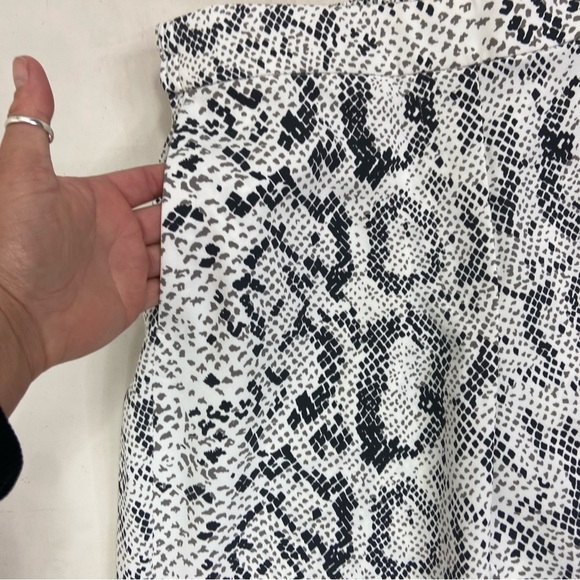 J Crew factory Jamie pant snake skin python print pants 10 - Picture 3 of 8